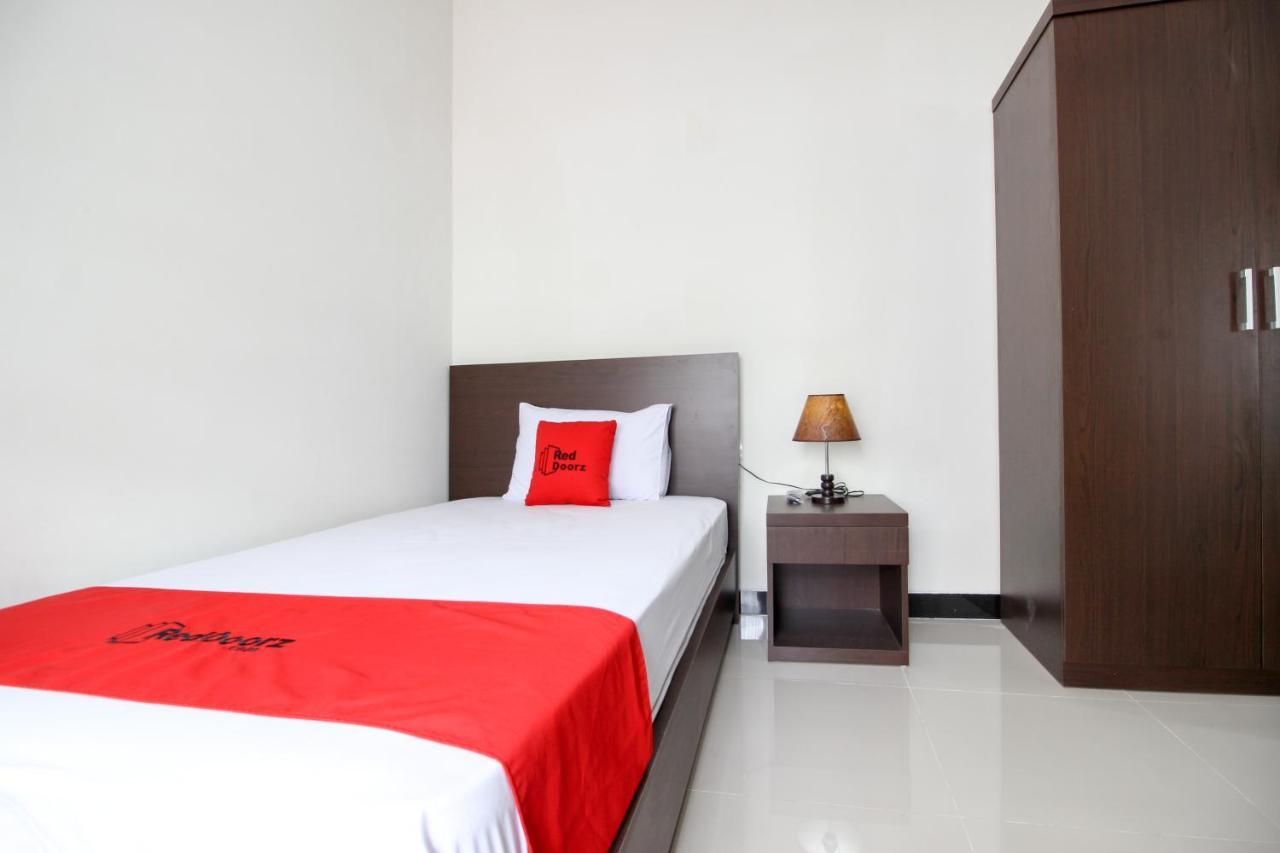 Reddoorz Syariah Plus @ Jakal Bawah 3 Kejayan Extérieur photo